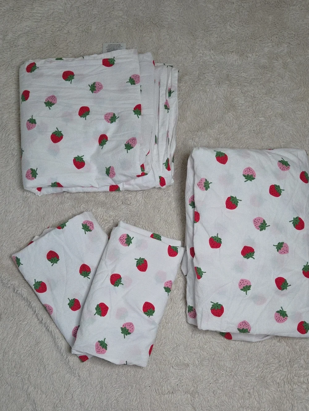 Kate Spade Strawberry Sheet Set Full Size